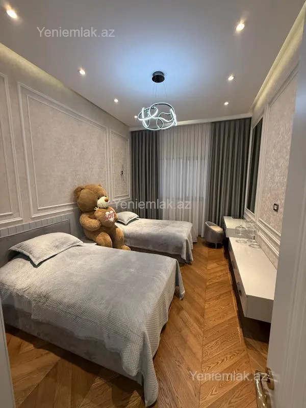 Satılır 4 otaqlı yeni tikili 186 m²