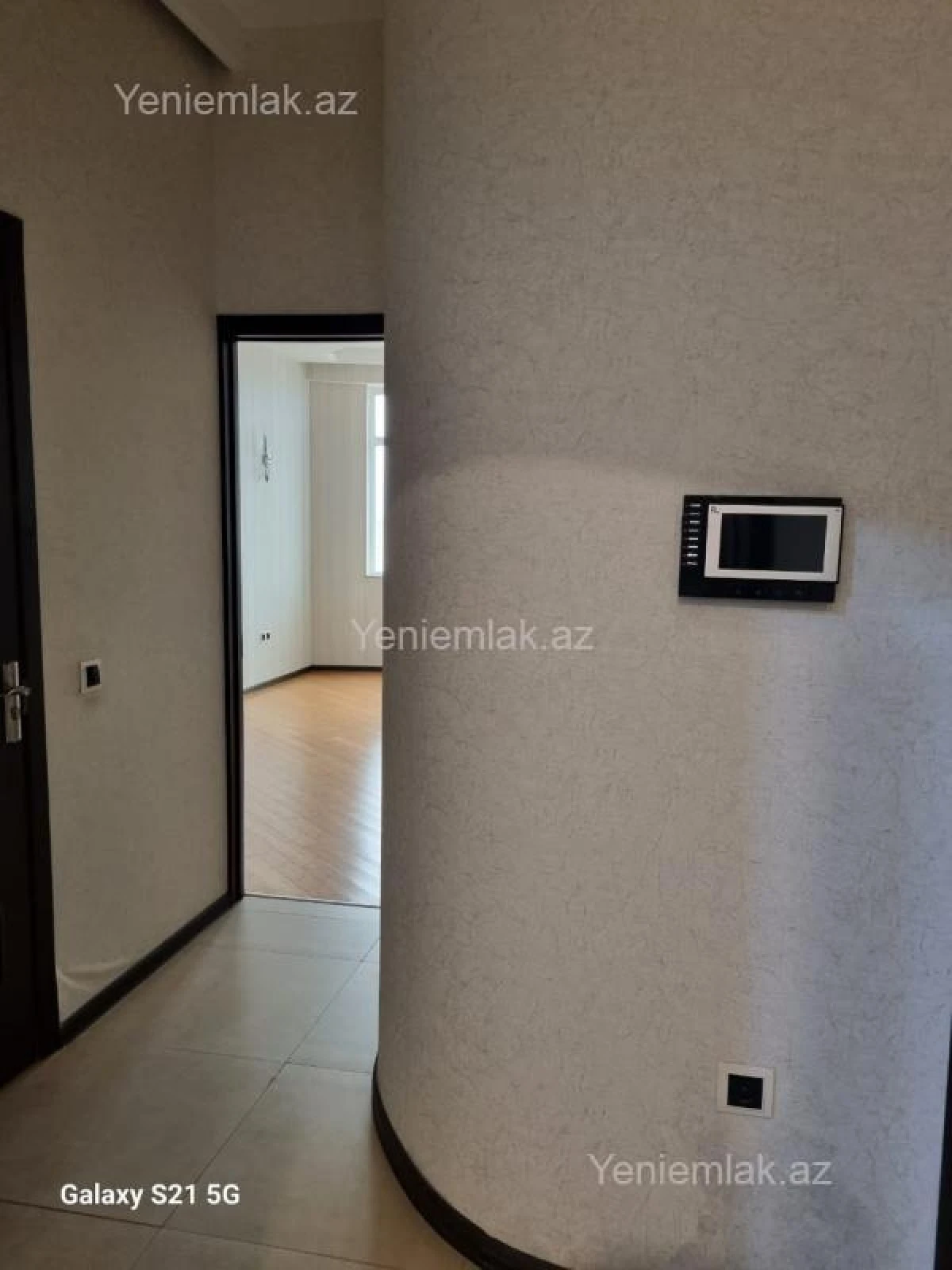 Satılır 3 otaqlı yeni tikili 94 m²