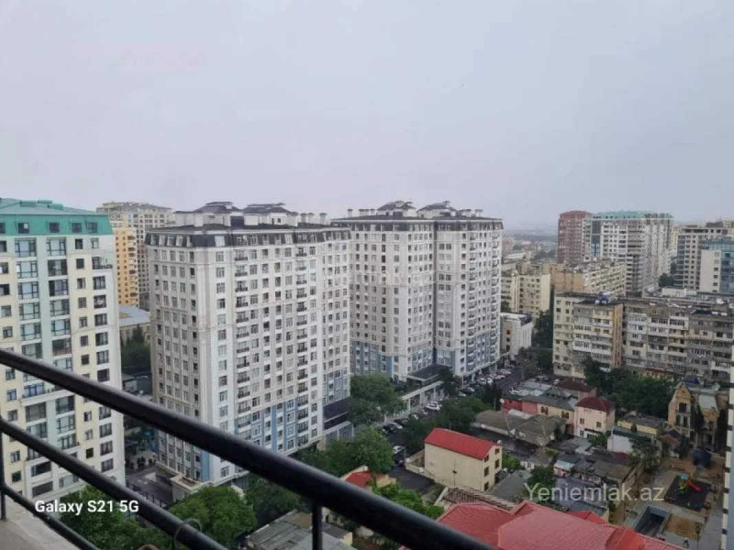 Satılır 3 otaqlı yeni tikili 94 m²