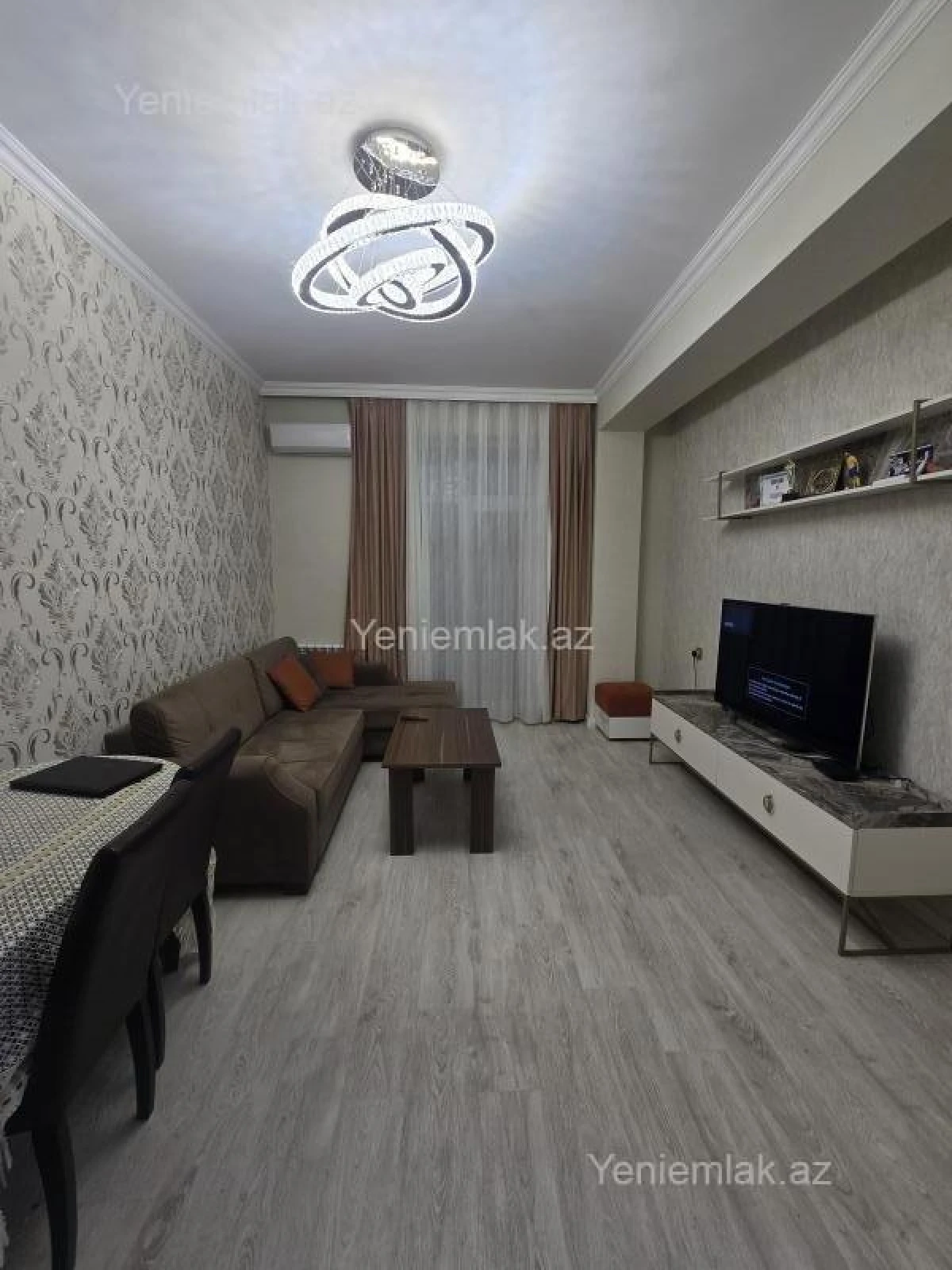 Satılır 4 otaqlı yeni tikili 110 m²