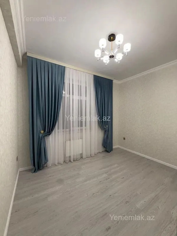 Satılır 4 otaqlı yeni tikili 110 m²
