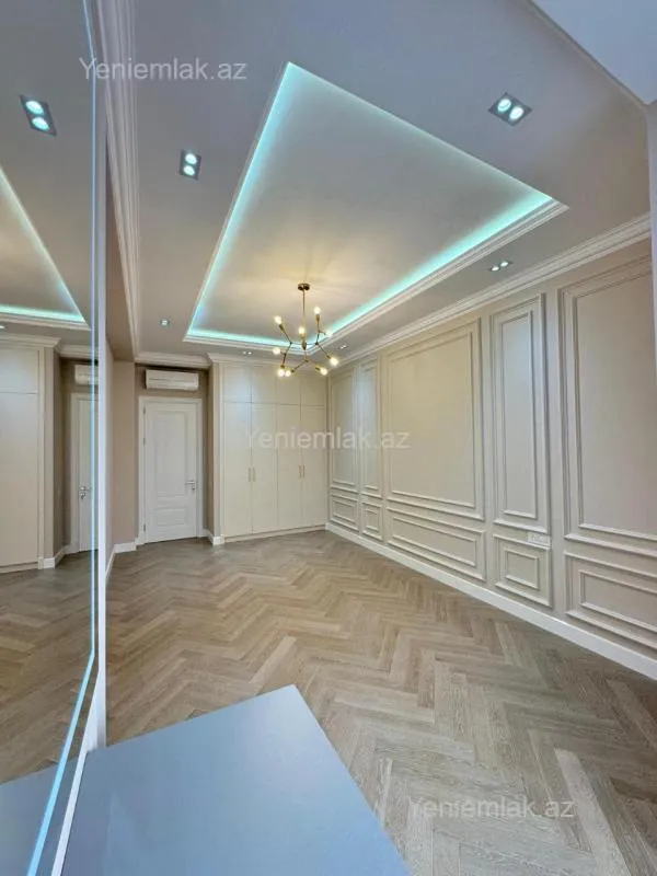 Satılır 4 otaqlı yeni tikili 205 m²