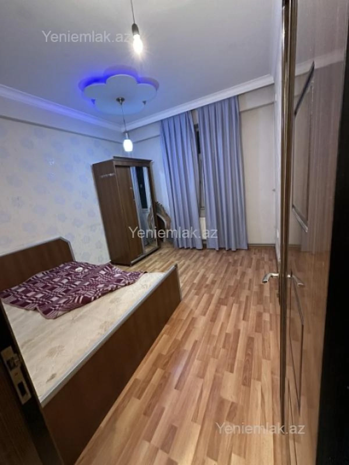 Satılır 3 otaqlı yeni tikili 90 m²