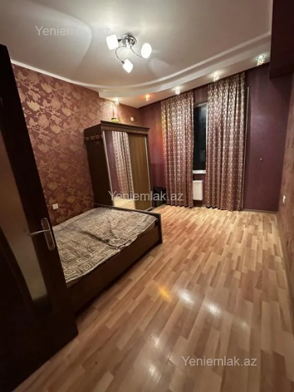 Satılır 3 otaqlı yeni tikili 90 m²