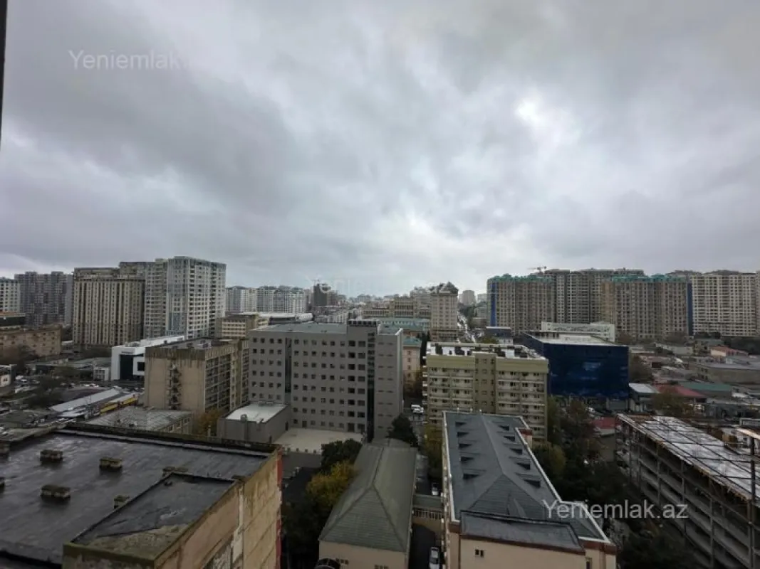 Satılır 3 otaqlı yeni tikili 140 m²