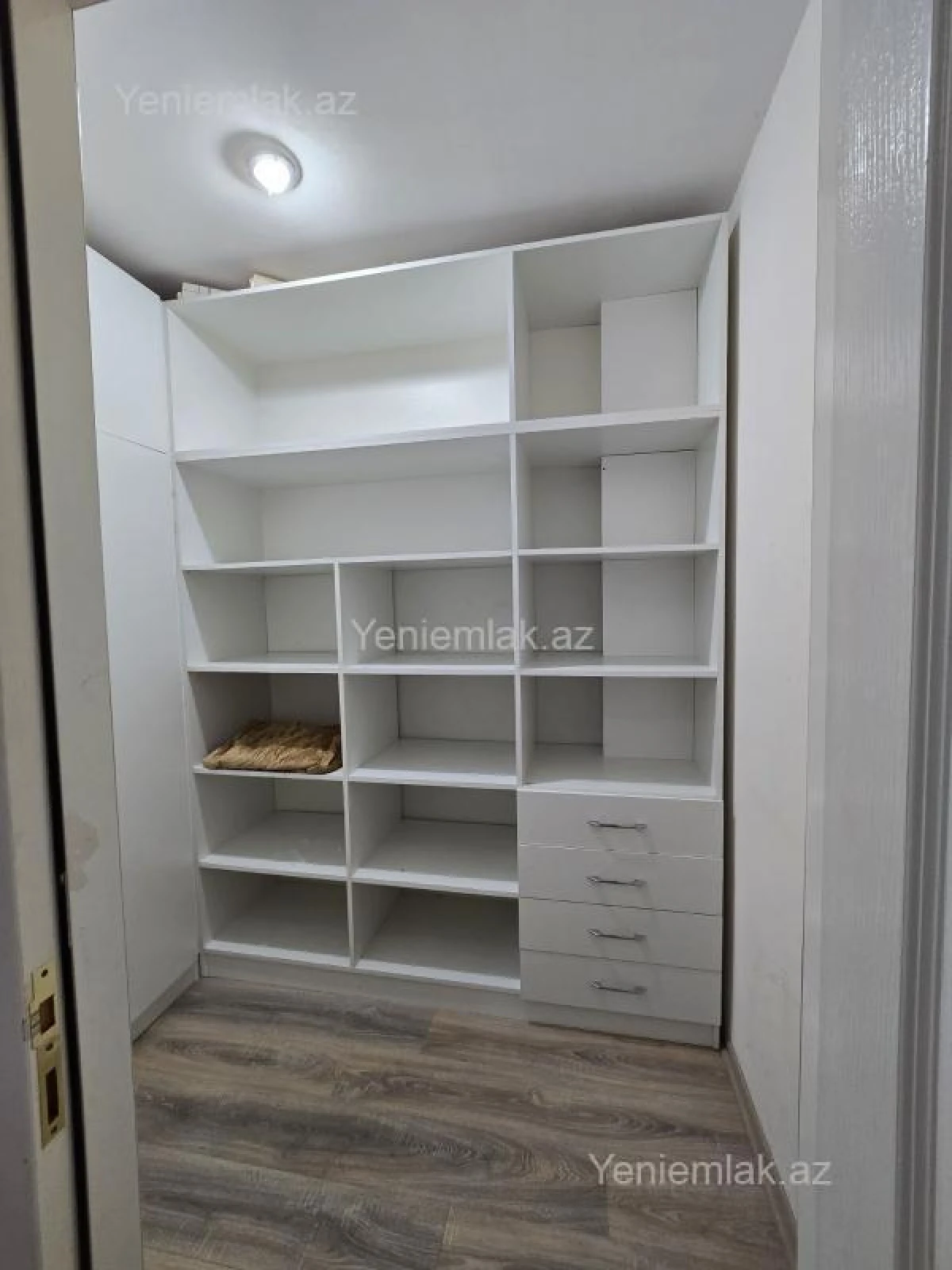 Satılır 3 otaqlı yeni tikili 103 m²