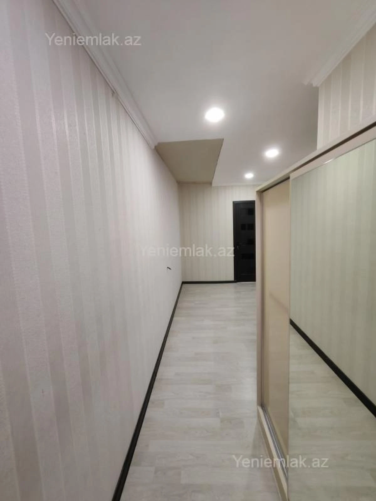 Satılır 2 otaqlı yeni tikili 87 m²