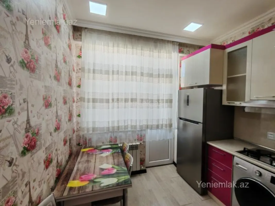 Satılır 2 otaqlı yeni tikili 87 m²