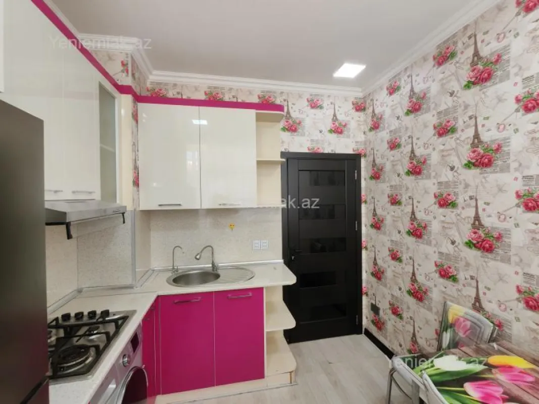 Satılır 2 otaqlı yeni tikili 87 m²
