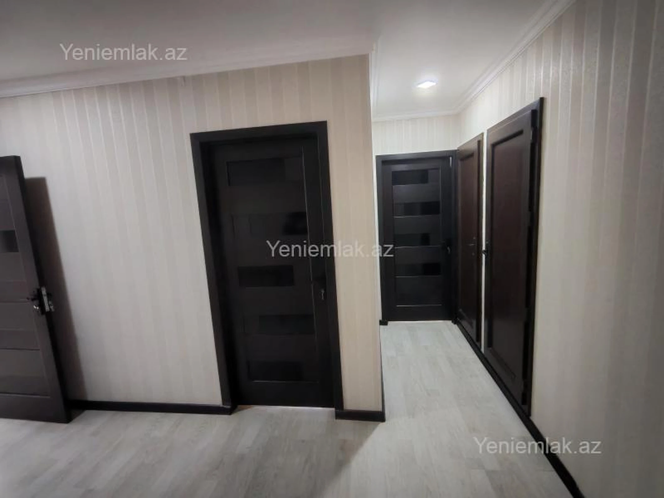 Satılır 2 otaqlı yeni tikili 87 m²
