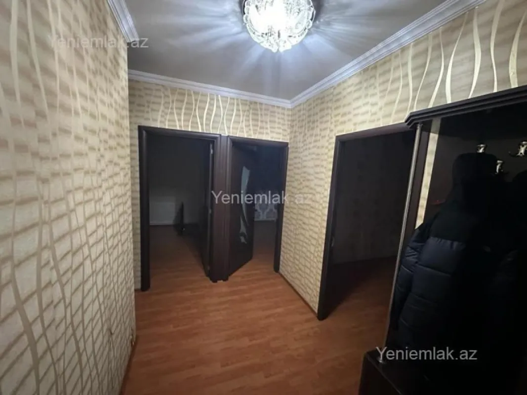Satılır 3 otaqlı köhnə tikili 90 m²