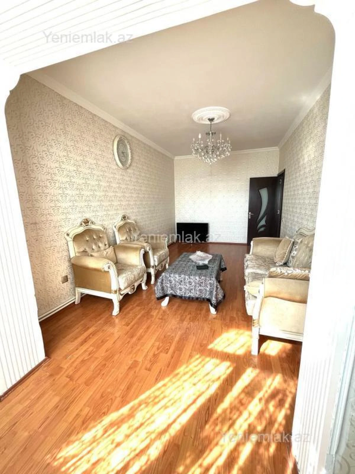 Satılır 3 otaqlı köhnə tikili 90 m²