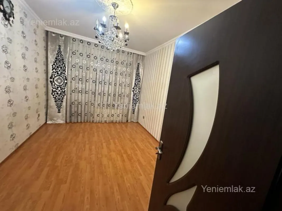 Satılır 3 otaqlı köhnə tikili 90 m²