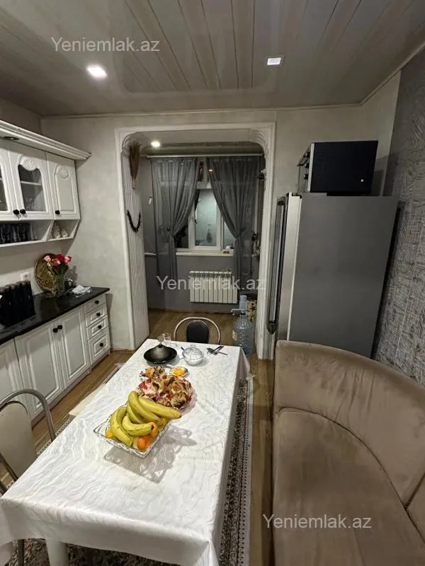 Satılır 3 otaqlı köhnə tikili 76 m²
