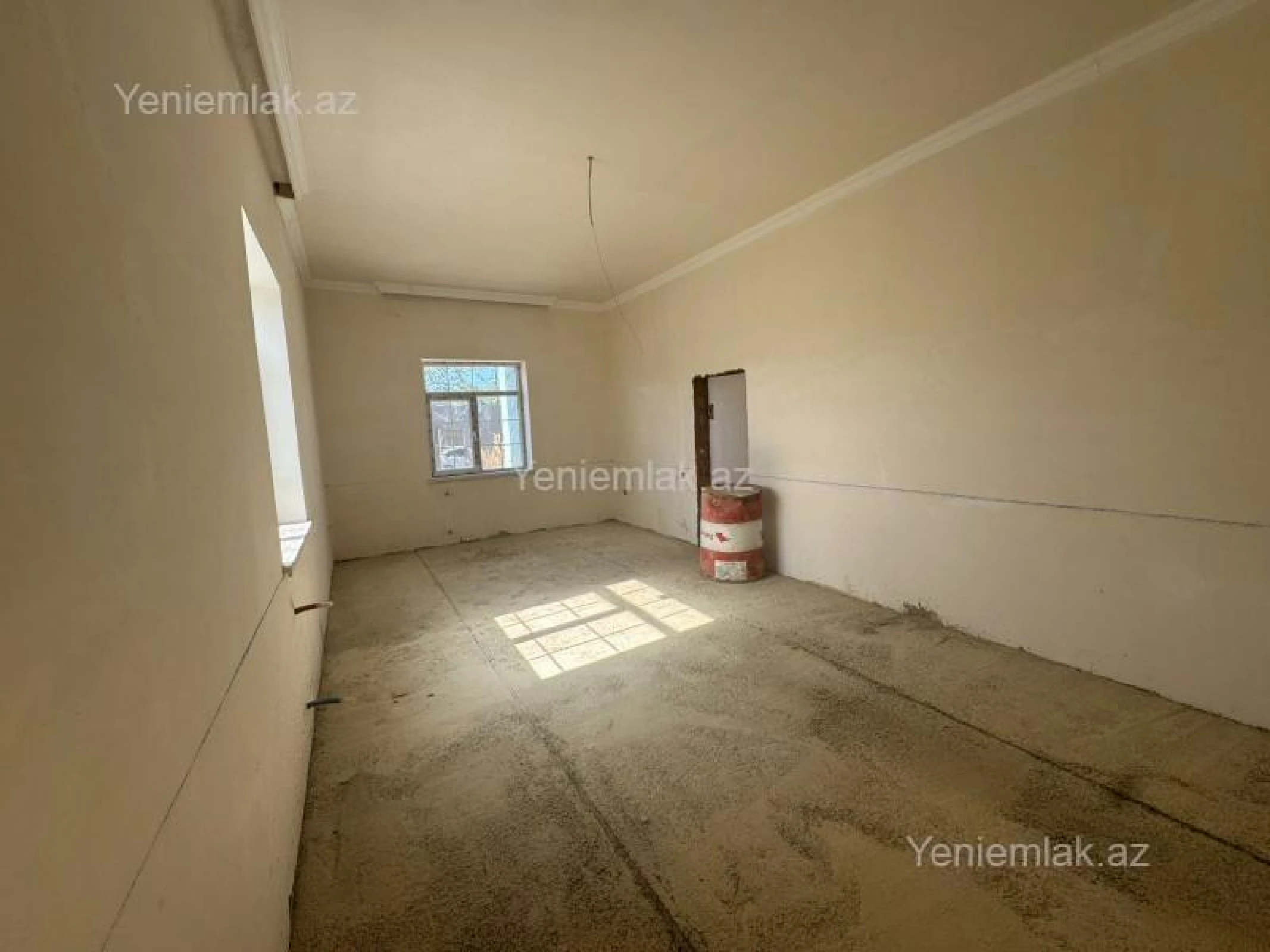 Satılır 6 otaqlı həyət evi 220 m²