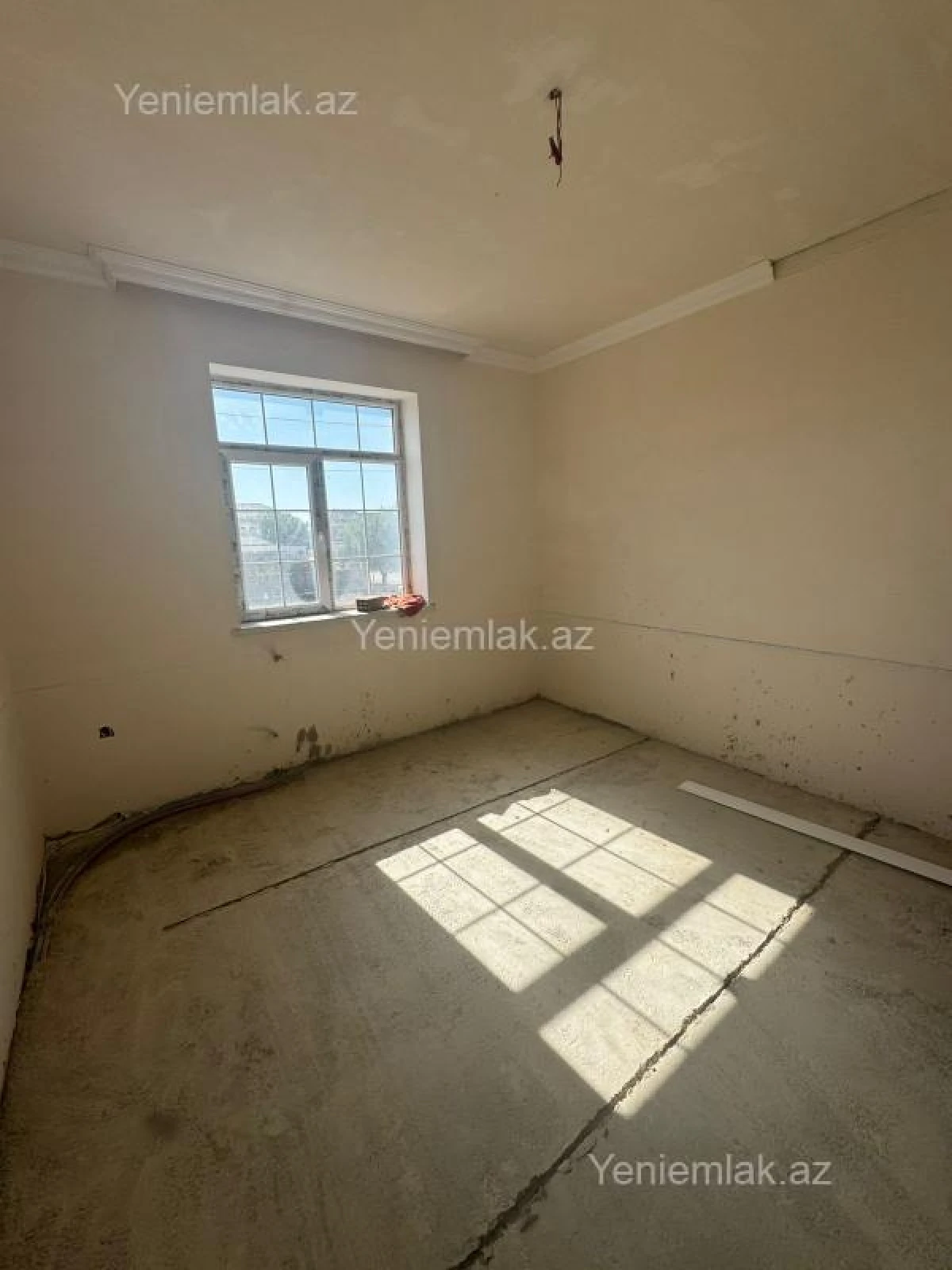 Satılır 6 otaqlı həyət evi 220 m²