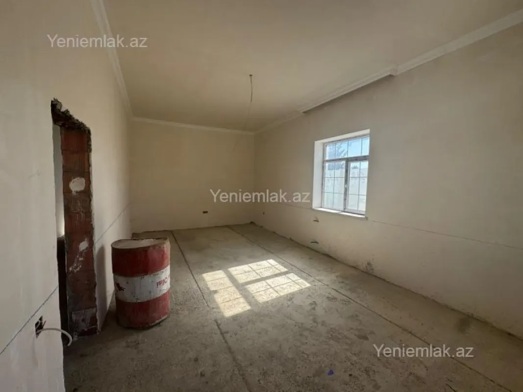 Satılır 6 otaqlı həyət evi 220 m²