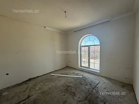 Satılır 6 otaqlı həyət evi 220 m²