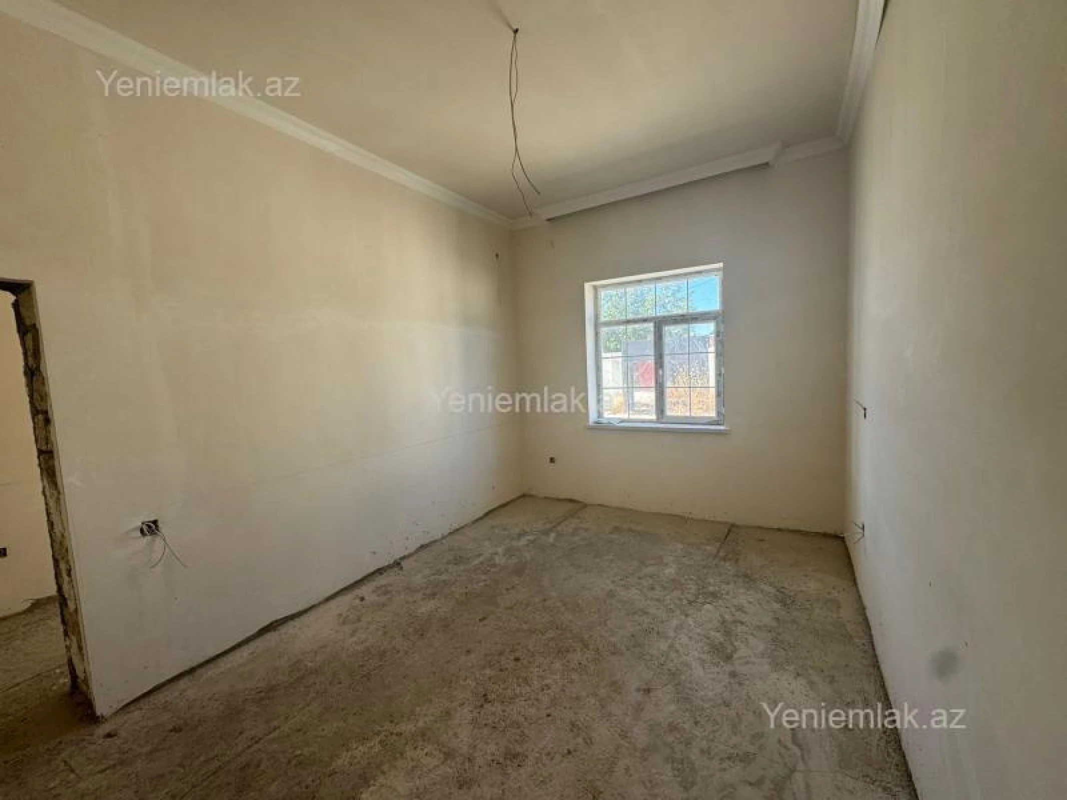 Satılır 6 otaqlı həyət evi 220 m²