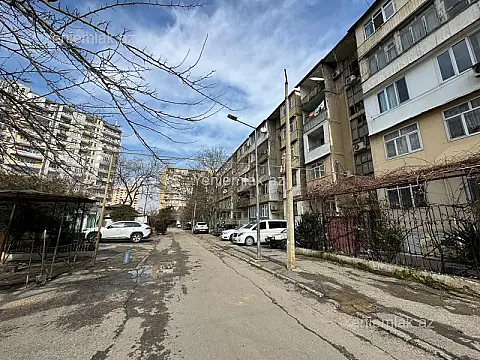 Satılır 4 otaqlı köhnə tikili 100 m² — Bakı, Xətai 4 otaq 100.00 m²