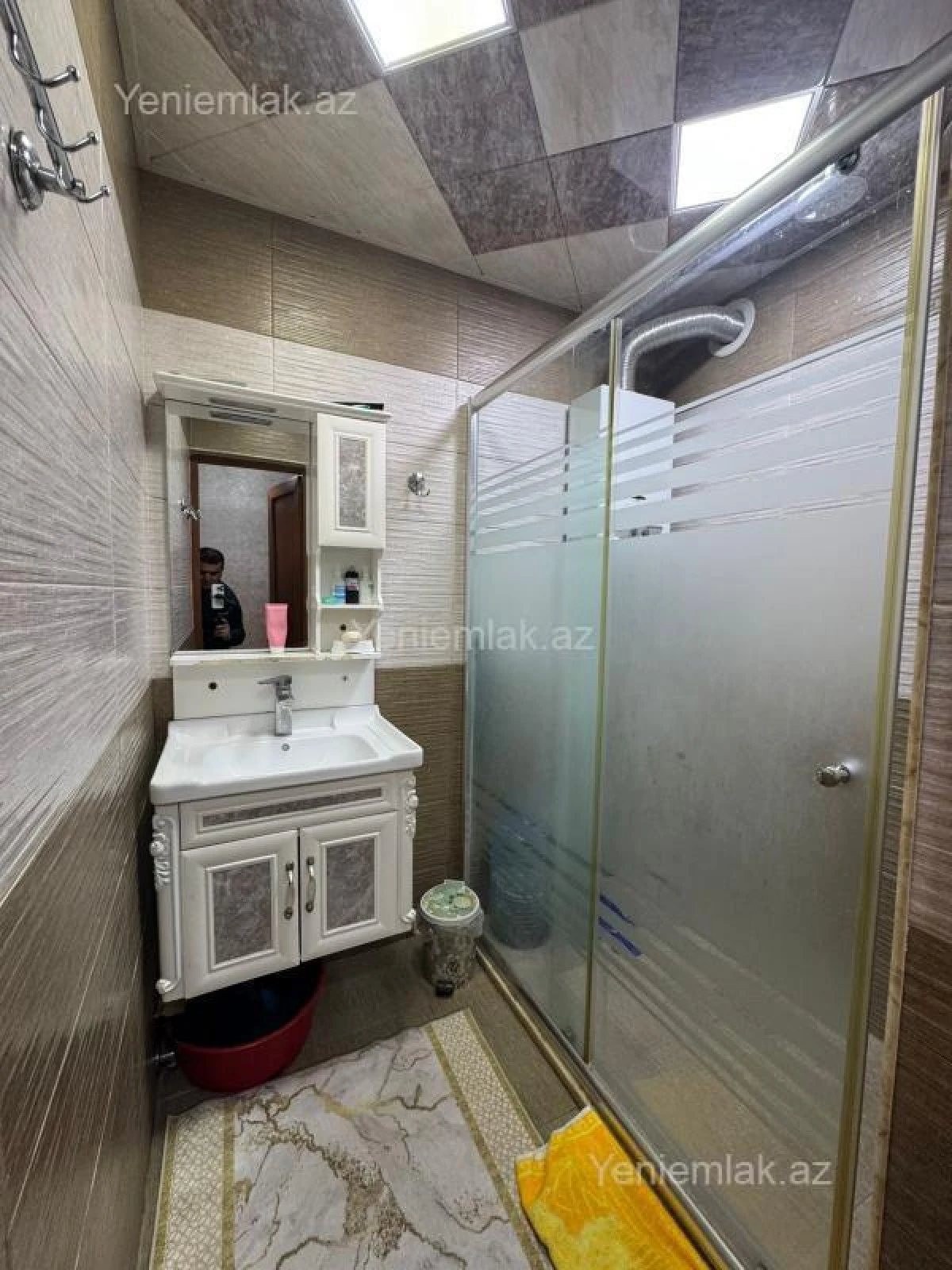 Satılır 4 otaqlı köhnə tikili 100 m²