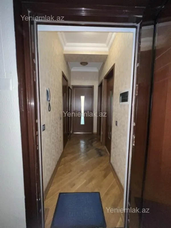 Satılır 2 otaqlı yeni tikili 70 m²