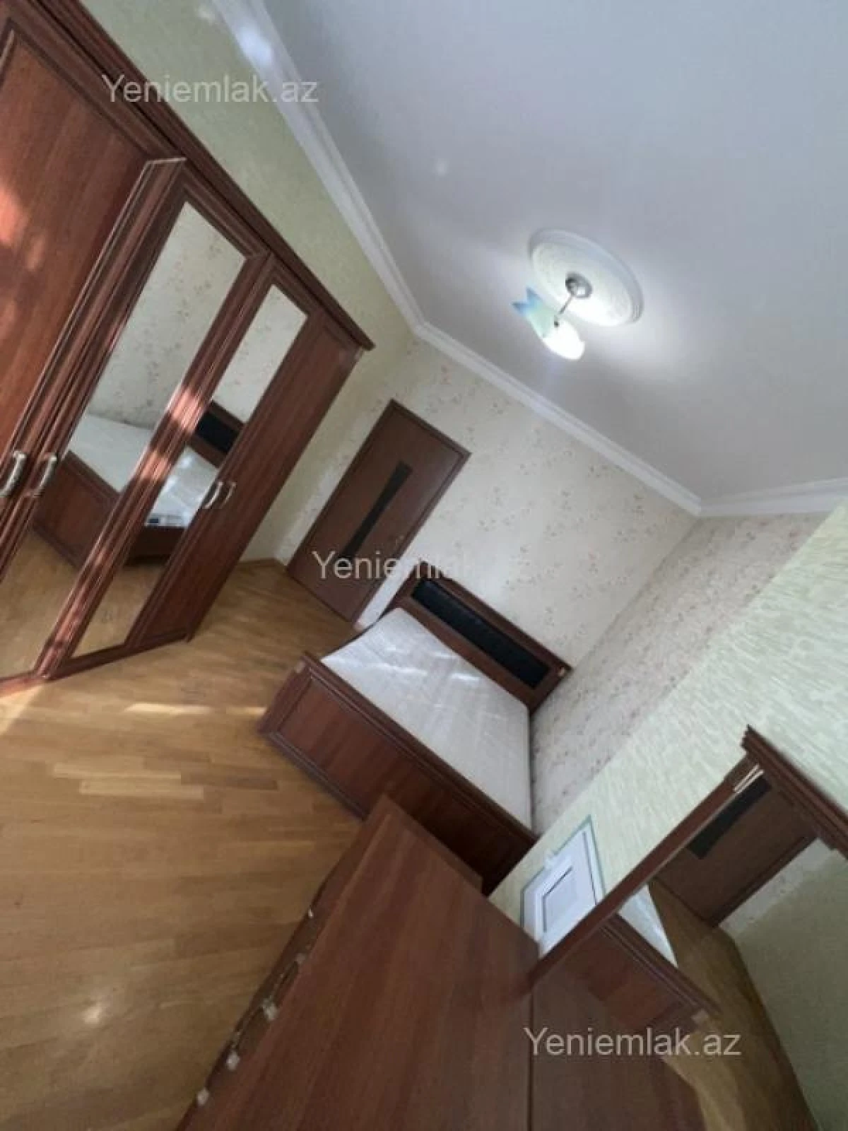 Satılır 2 otaqlı yeni tikili 70 m²