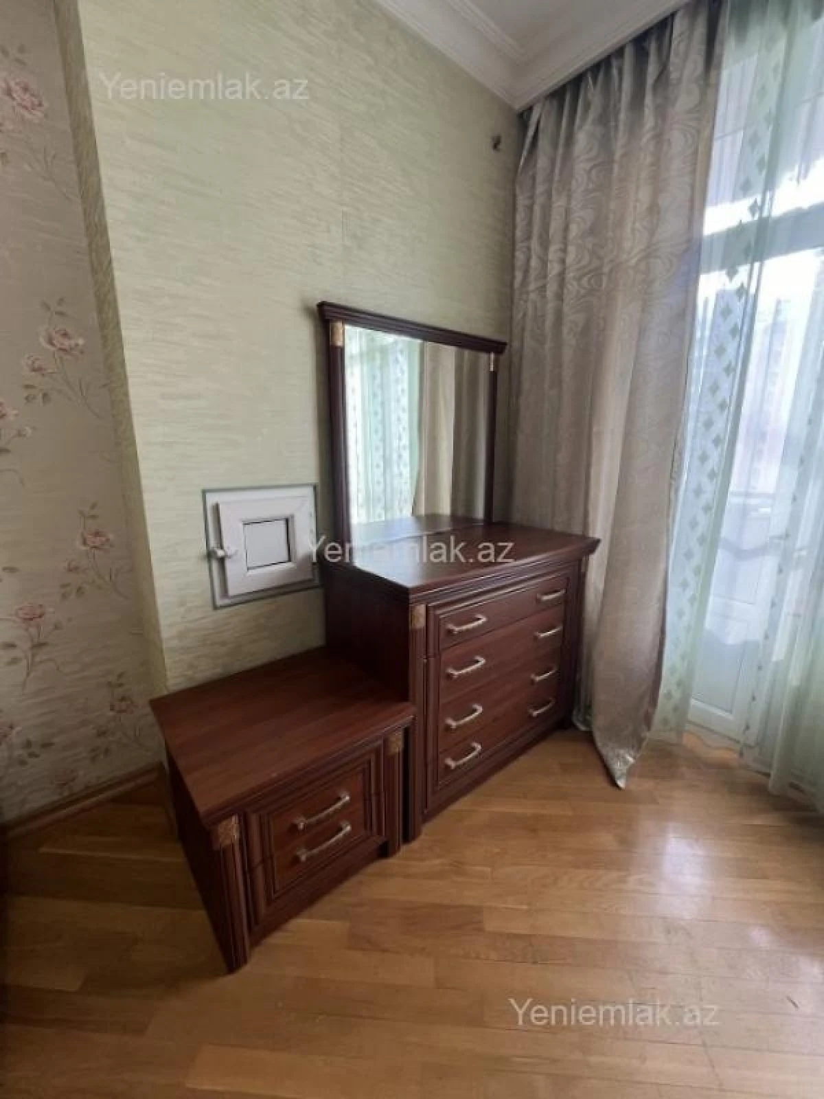 Satılır 2 otaqlı yeni tikili 70 m²