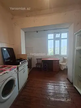 Satılır 3 otaqlı köhnə tikili 80 m²