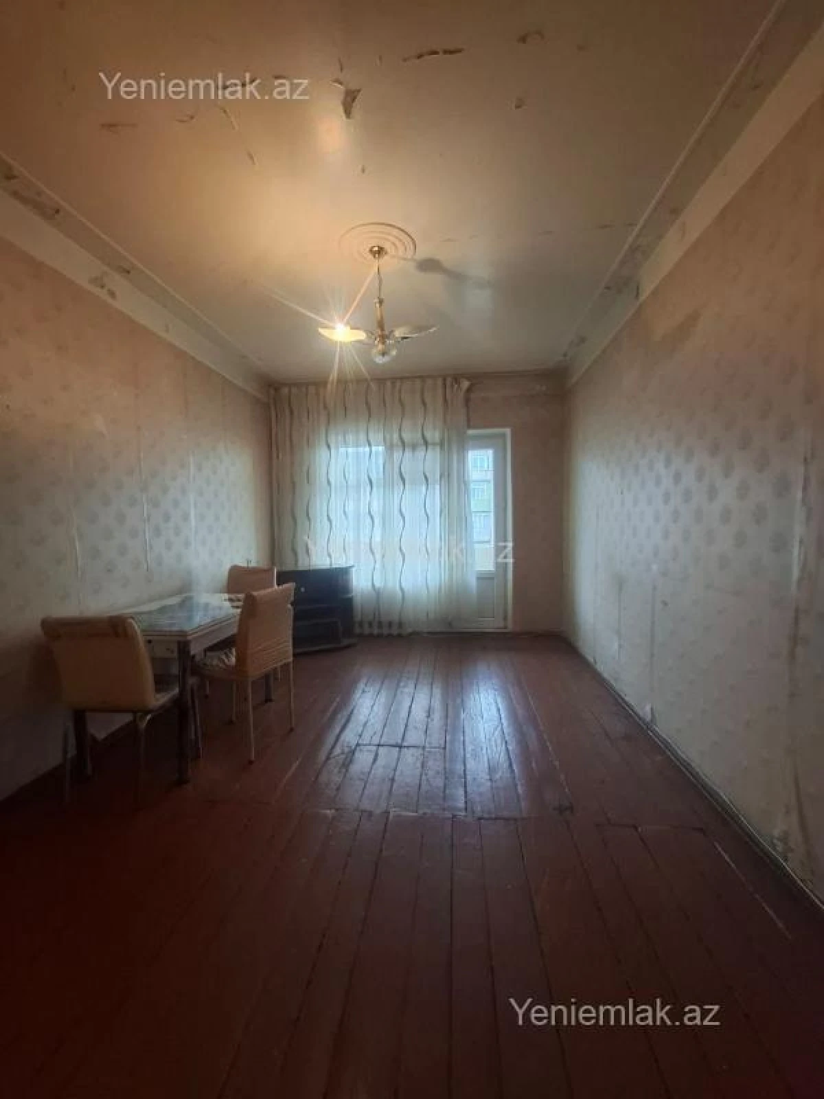 Satılır 3 otaqlı köhnə tikili 80 m²