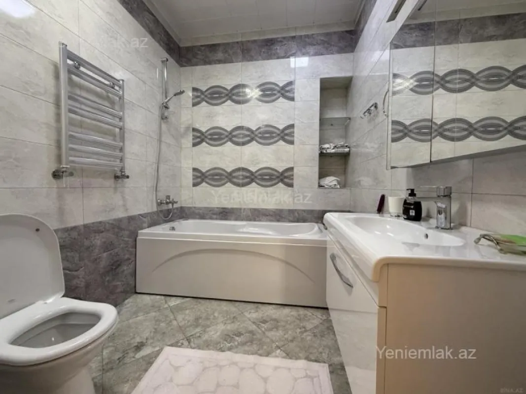 Satılır 3 otaqlı yeni tikili 143 m²