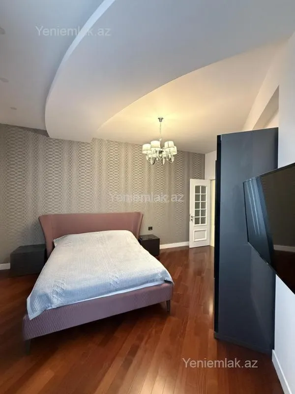 Satılır 3 otaqlı yeni tikili 143 m²