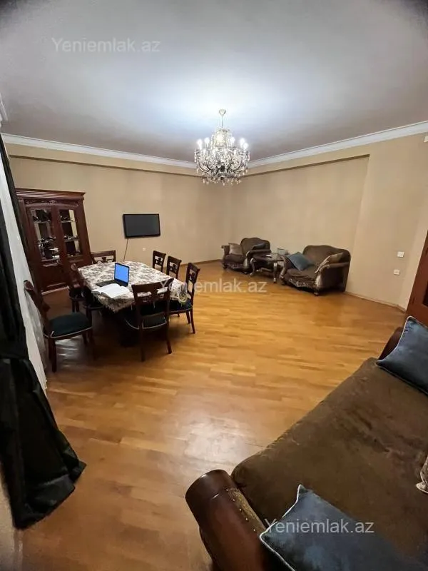 Satılır 4 otaqlı yeni tikili 194 m²