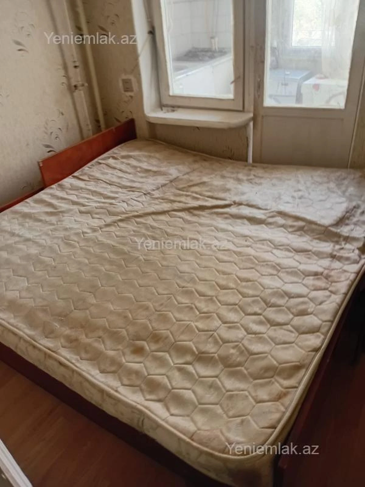 Satılır 2 otaqlı köhnə tikili 40 m²