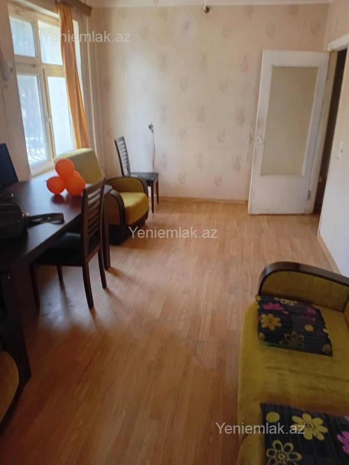 Satılır 2 otaqlı köhnə tikili 40 m²