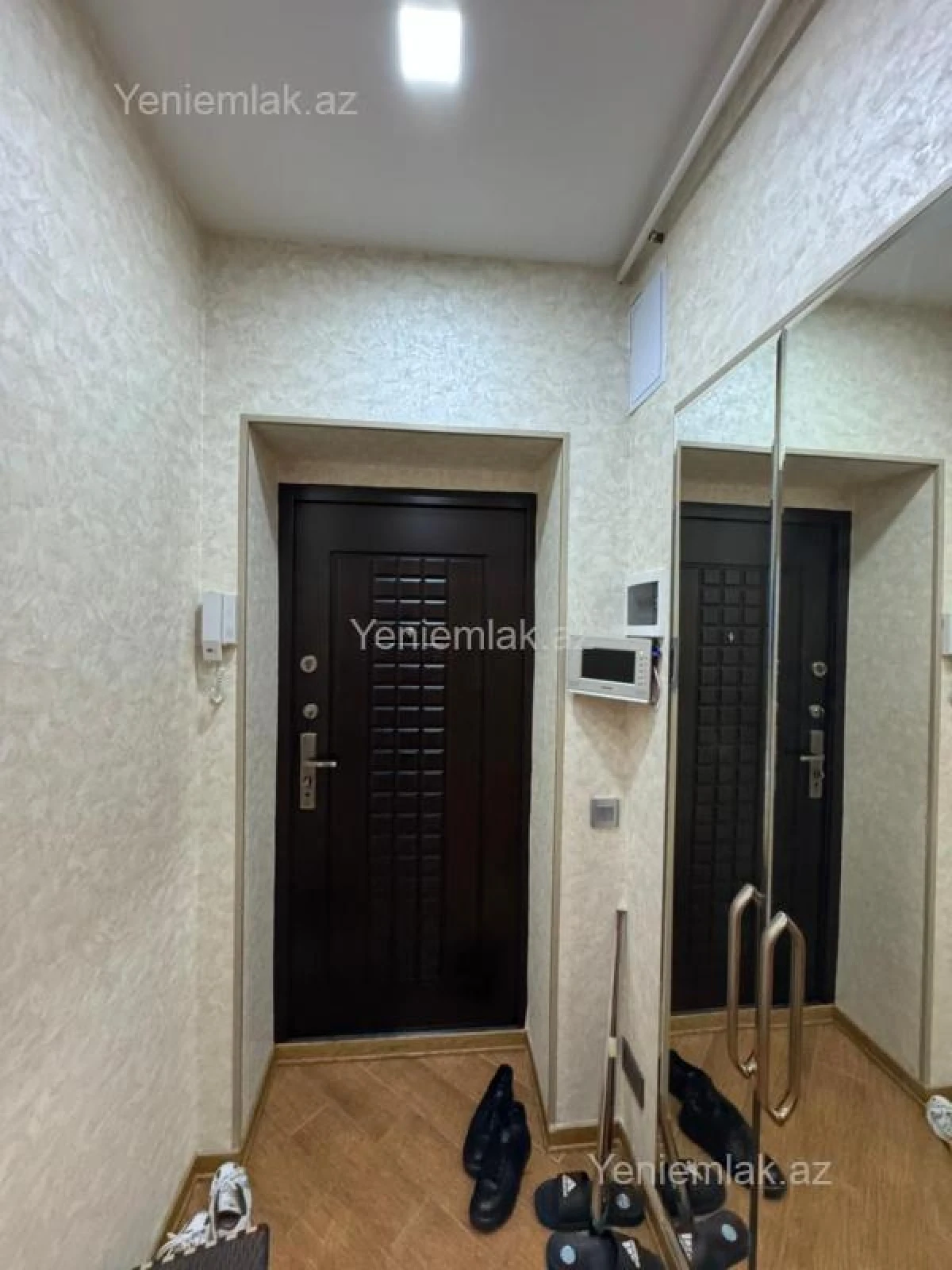 Satılır 3 otaqlı köhnə tikili 75 m²