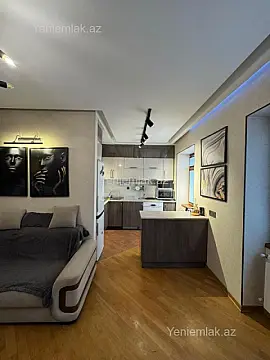Satılır 3 otaqlı köhnə tikili 75 m²