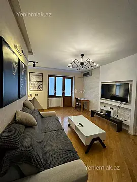 Satılır 3 otaqlı köhnə tikili 75 m²