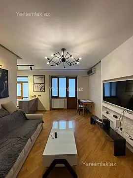 Satılır 3 otaqlı köhnə tikili 75 m²