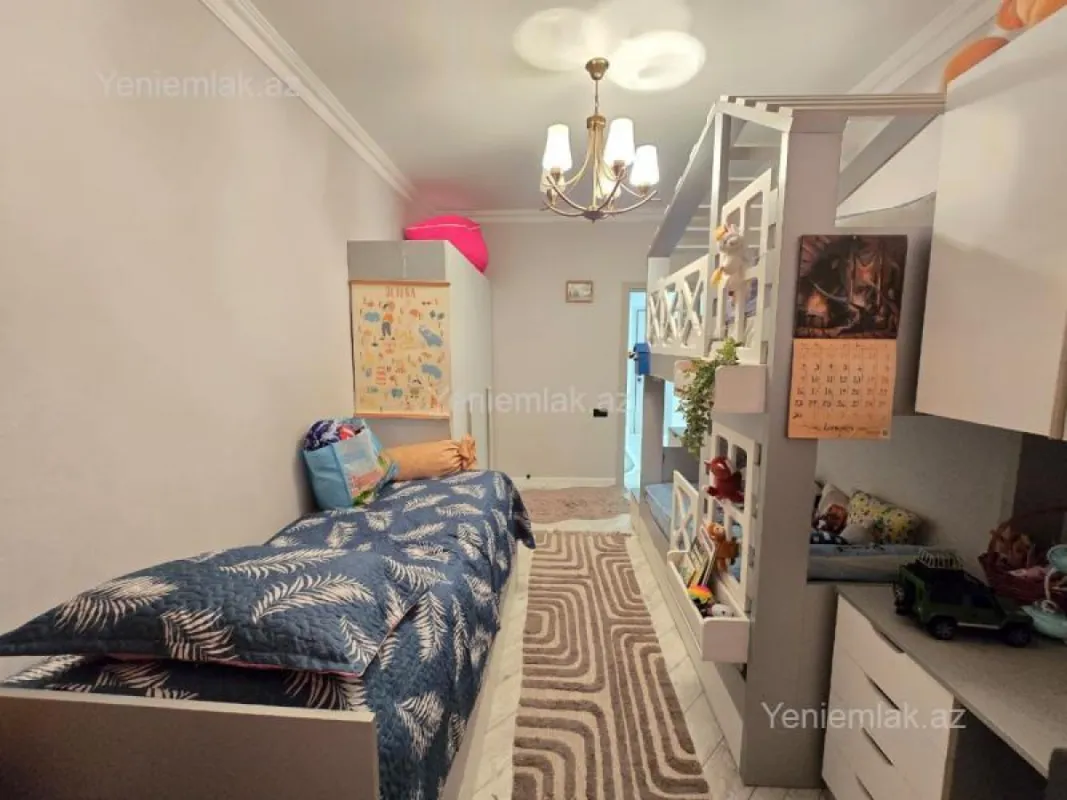 Satılır 3 otaqlı yeni tikili 127 m²