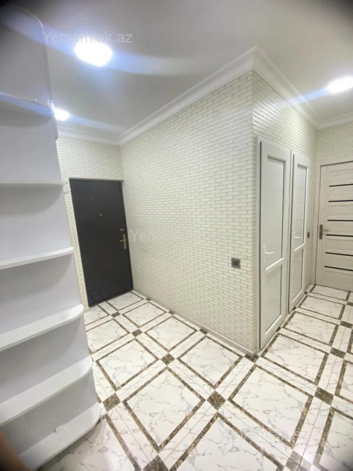 Satılır 3 otaqlı köhnə tikili 90 m²