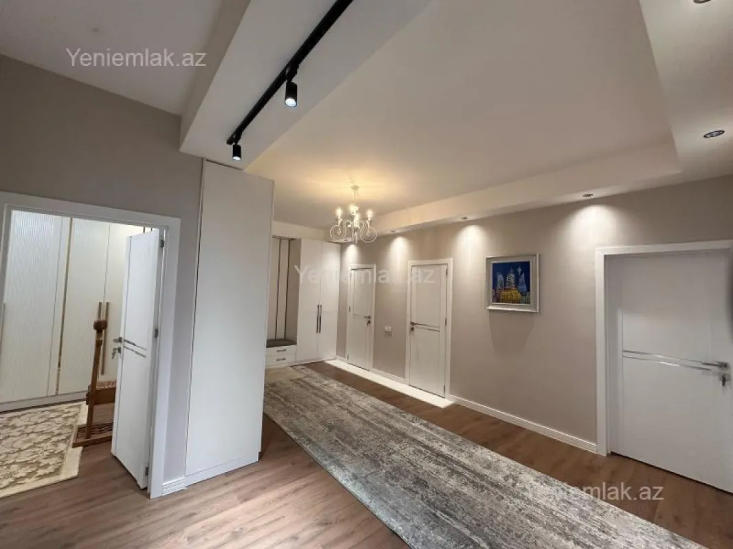 Satılır 4 otaqlı yeni tikili 192 m²