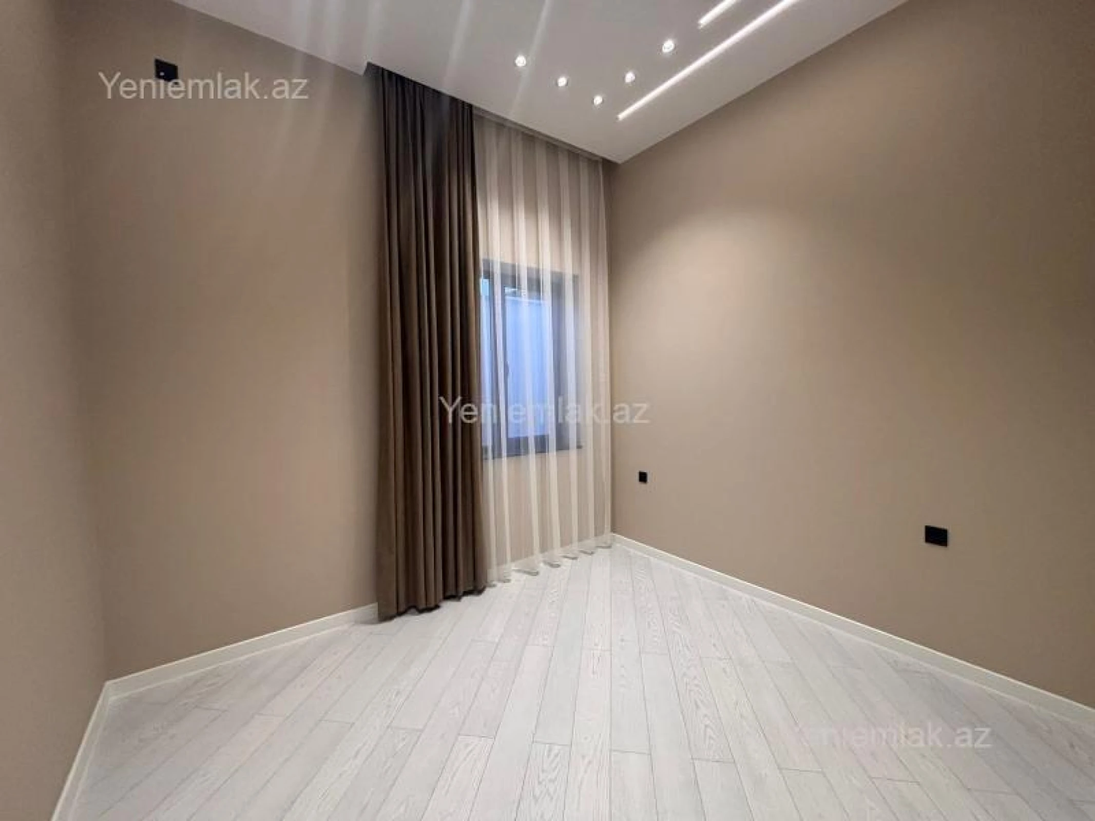 Satılır 4 otaqlı həyət evi 145 m²