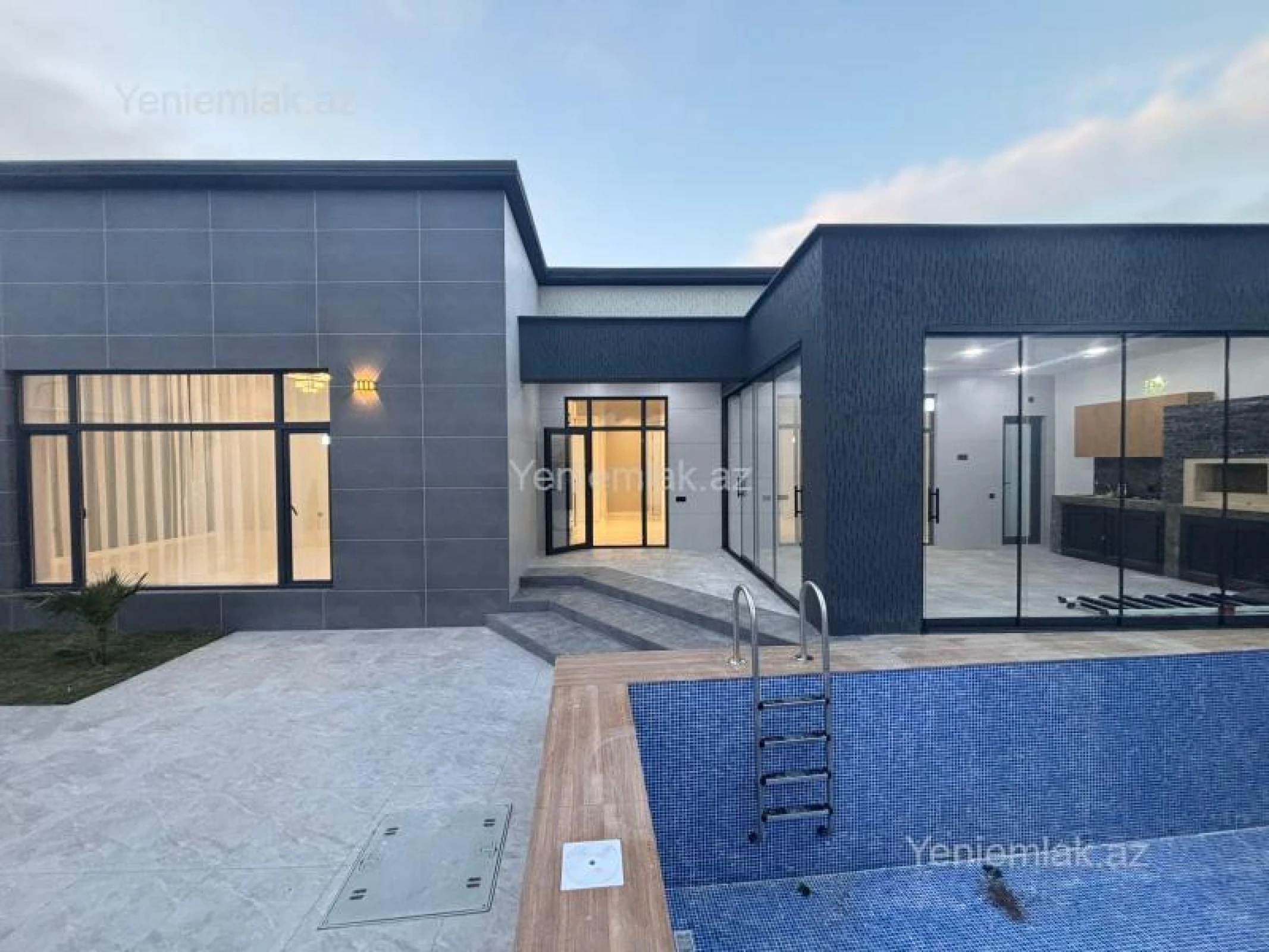 Satılır 4 otaqlı həyət evi 145 m²