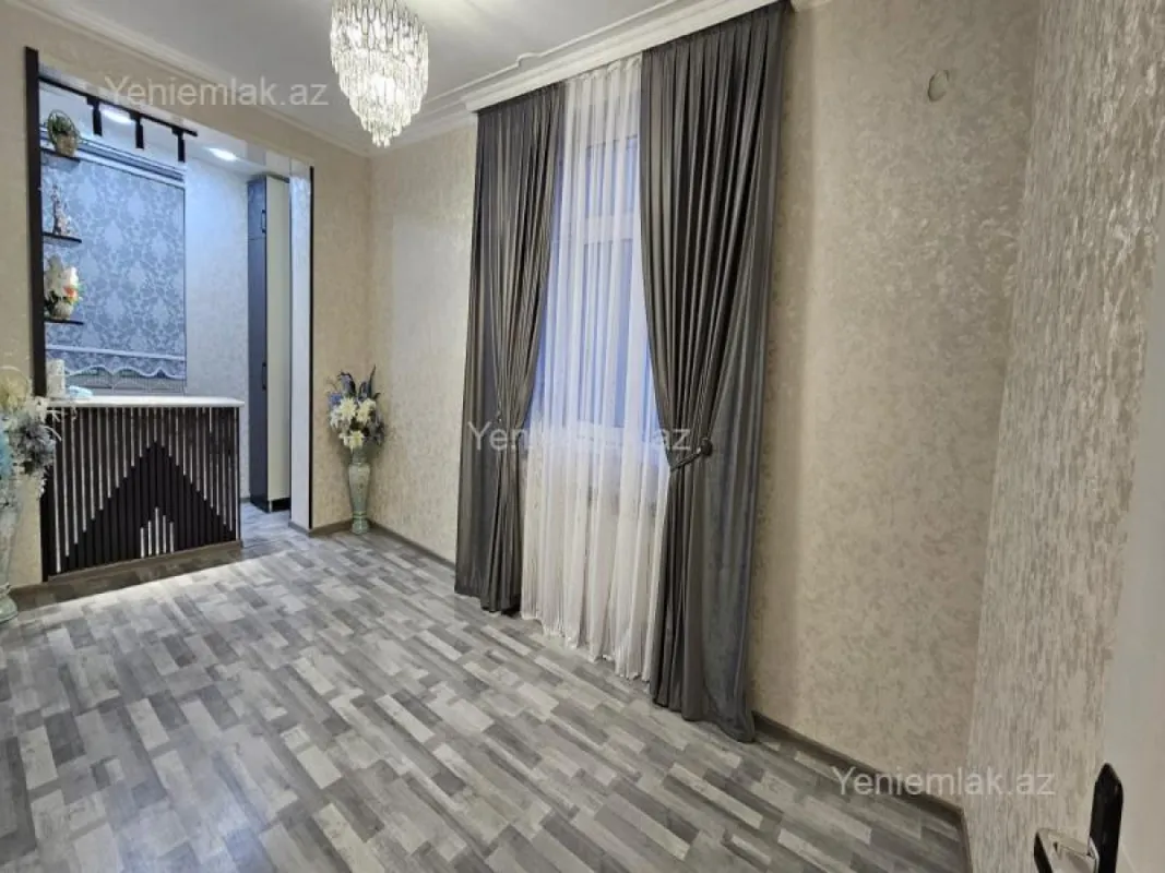 Satılır 2 otaqlı köhnə tikili 45 m²