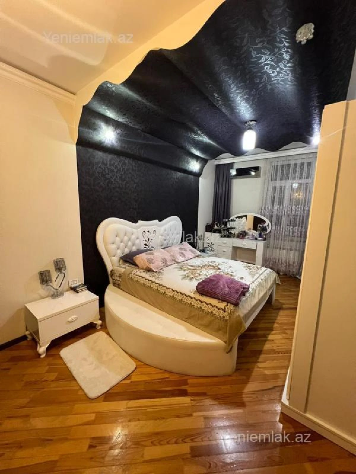 Satılır 3 otaqlı yeni tikili 120 m²