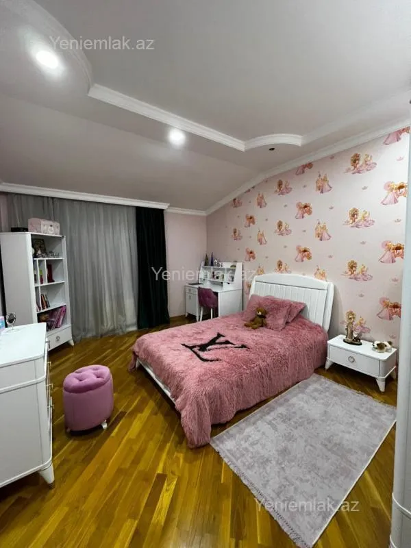 Satılır 5 otaqlı yeni tikili 255 m²