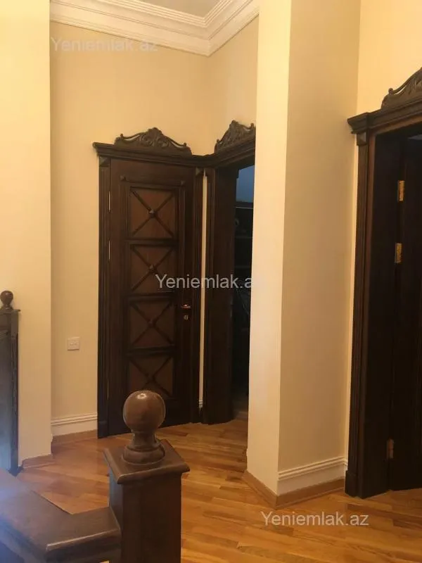 Satılır 5 otaqlı yeni tikili 255 m²