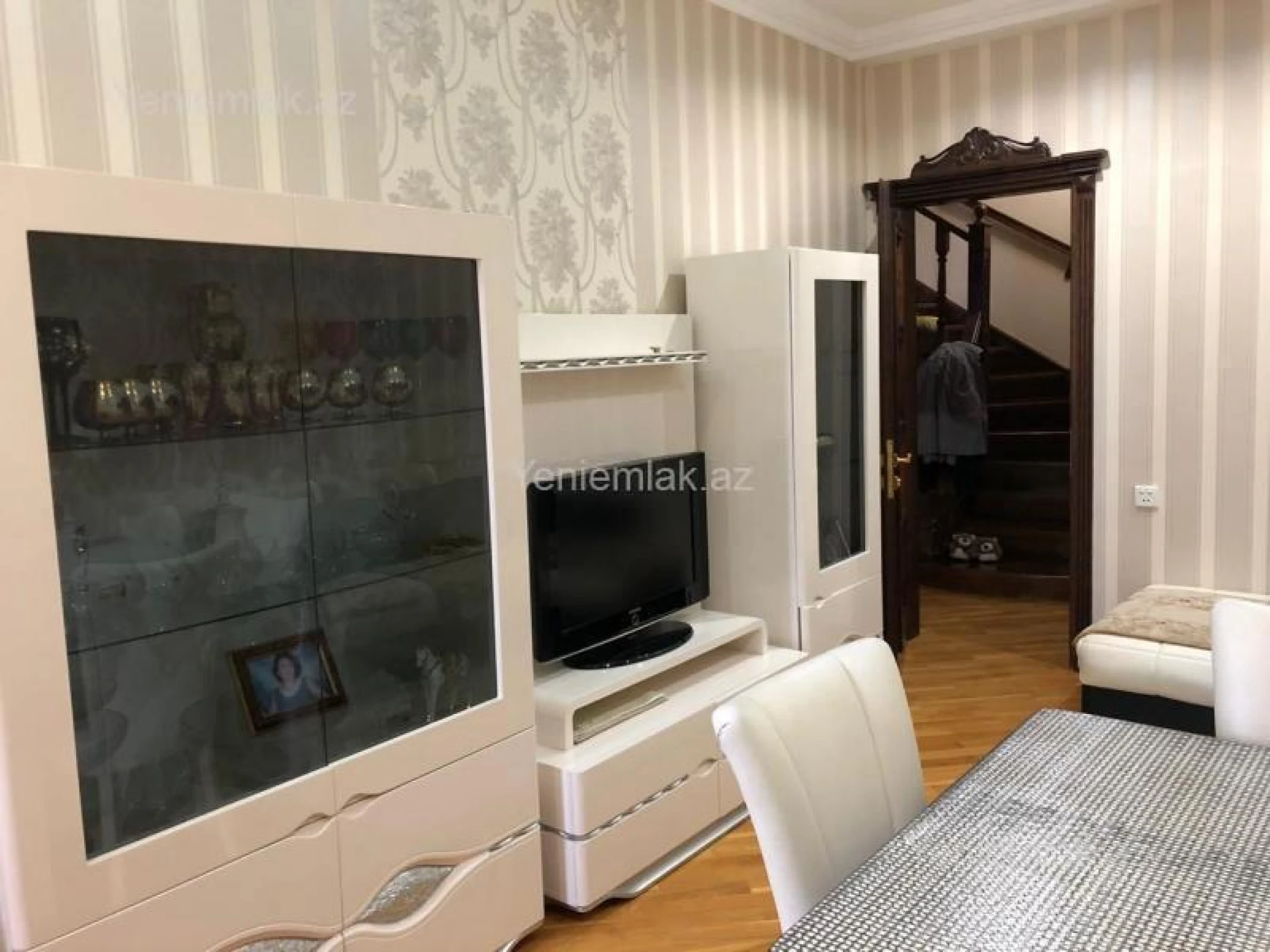 Satılır 5 otaqlı yeni tikili 255 m²