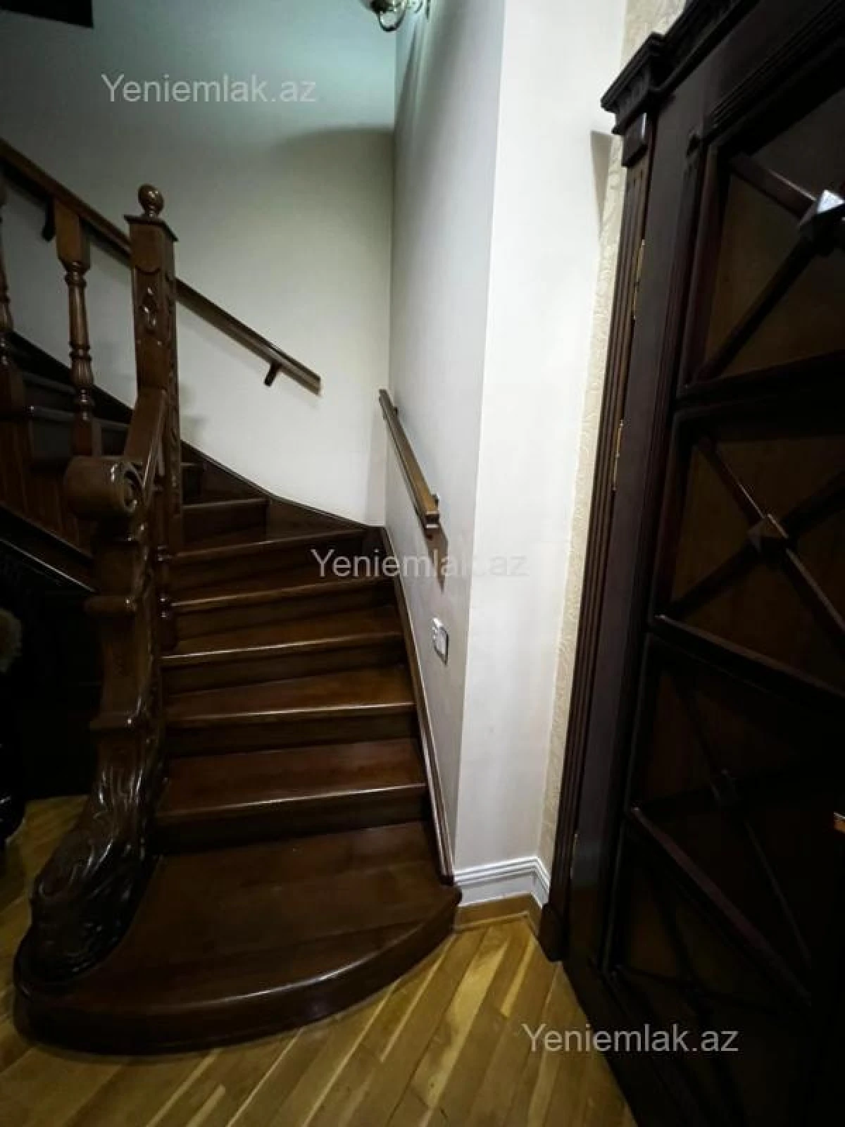 Satılır 5 otaqlı yeni tikili 255 m²